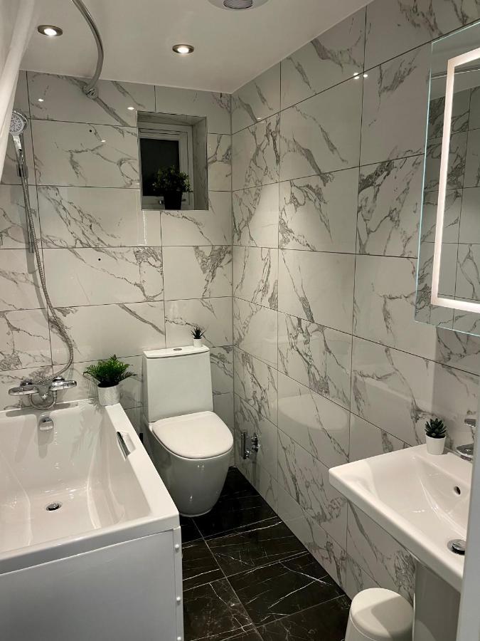 Smart/ Modern One Bedroom Flat Purley Buitenkant foto